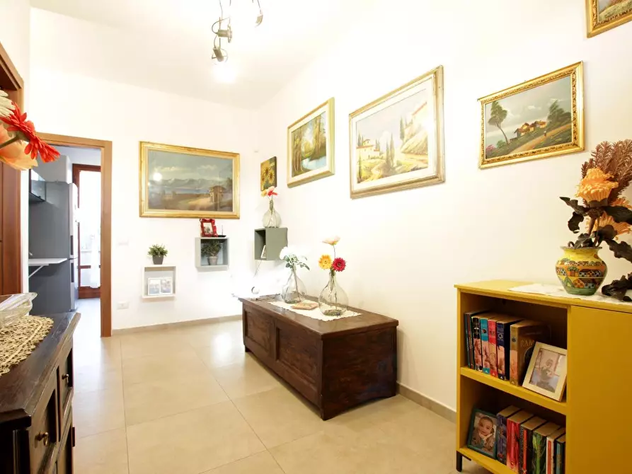Immagine 13 di Appartamento in vendita  a Siena