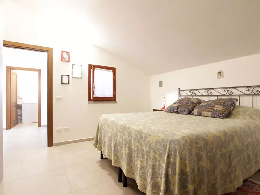 Immagine 24 di Appartamento in vendita  a Siena