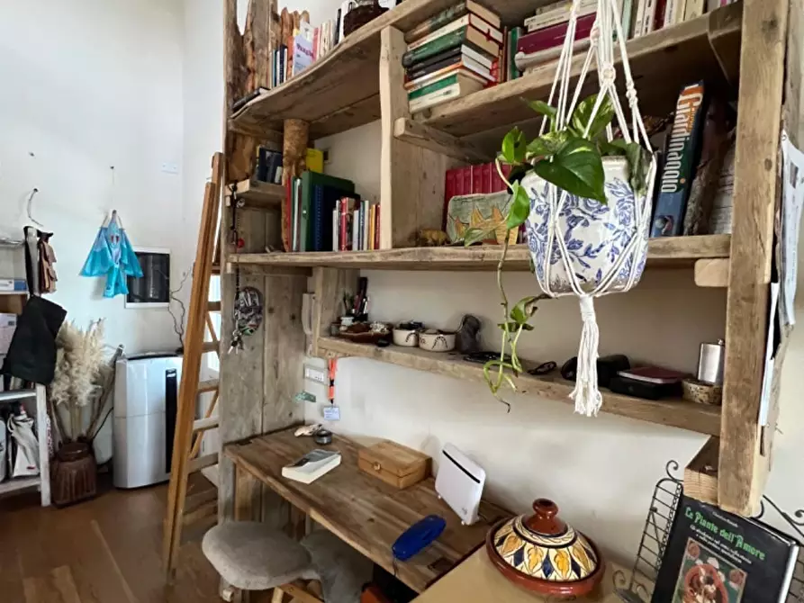 Immagine 10 di Loft/Open space in vendita  a Crespina Lorenzana