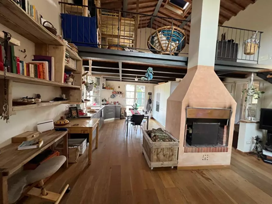 Immagine 6 di Loft/Open space in vendita  a Crespina Lorenzana