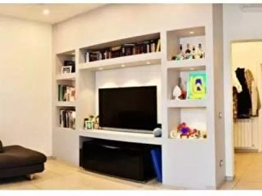 Immagine 18 di Villetta a schiera in vendita  a Viareggio