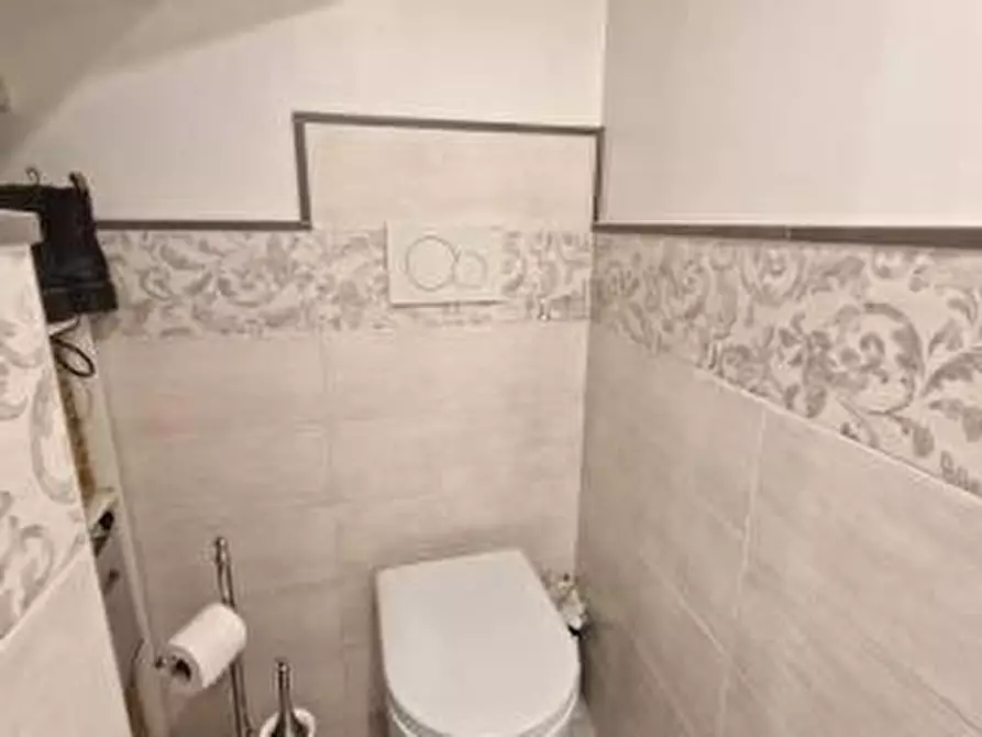 Immagine 3 di Villetta a schiera in vendita  a Viareggio