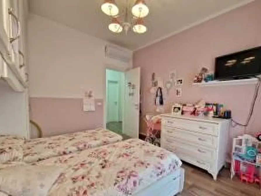 Immagine 15 di Villetta a schiera in vendita  a Viareggio