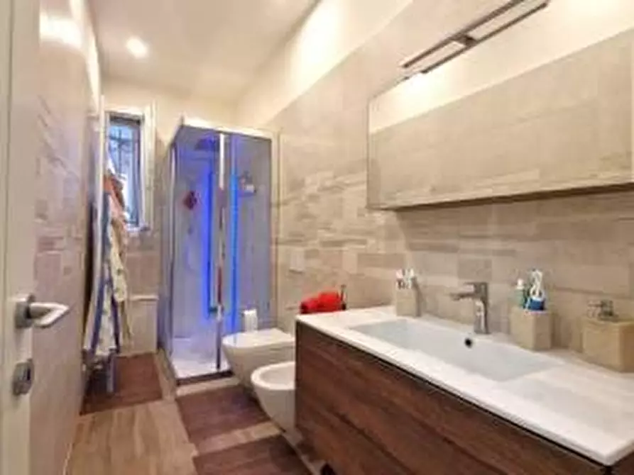 Immagine 7 di Villetta a schiera in vendita  a Viareggio