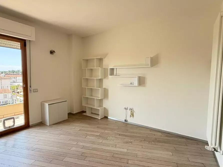 Immagine 4 di Appartamento in affitto  a Vinci