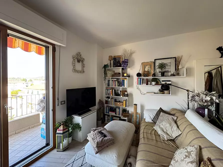 Immagine 2 di Appartamento in affitto  a Vinci