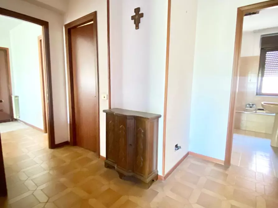 Immagine 13 di Appartamento in vendita  a Latina