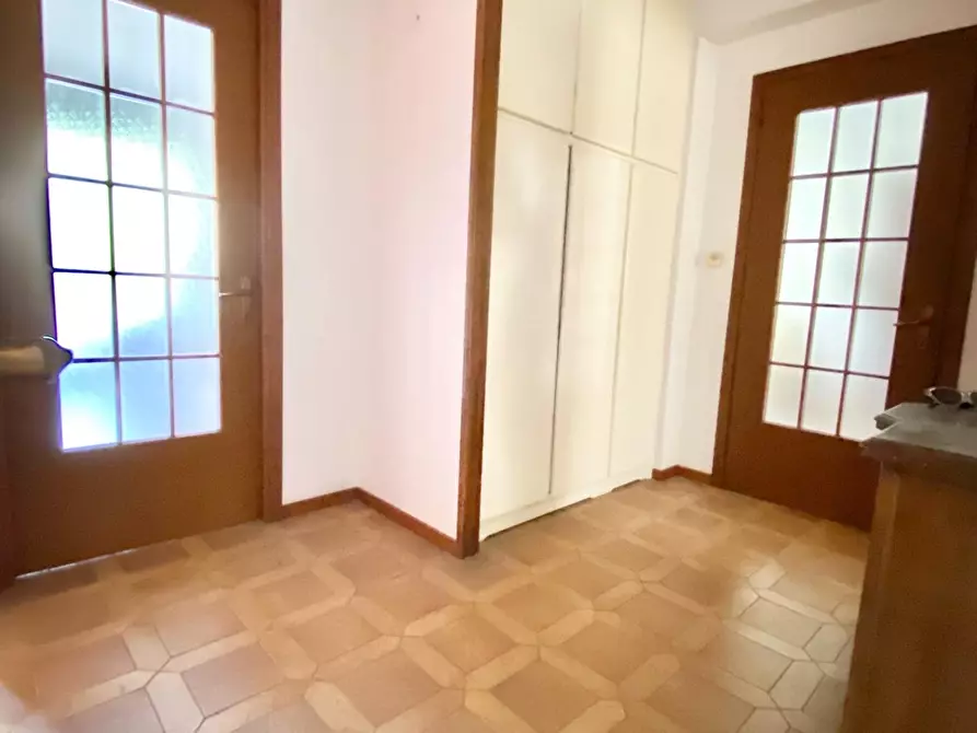 Immagine 18 di Appartamento in vendita  a Latina