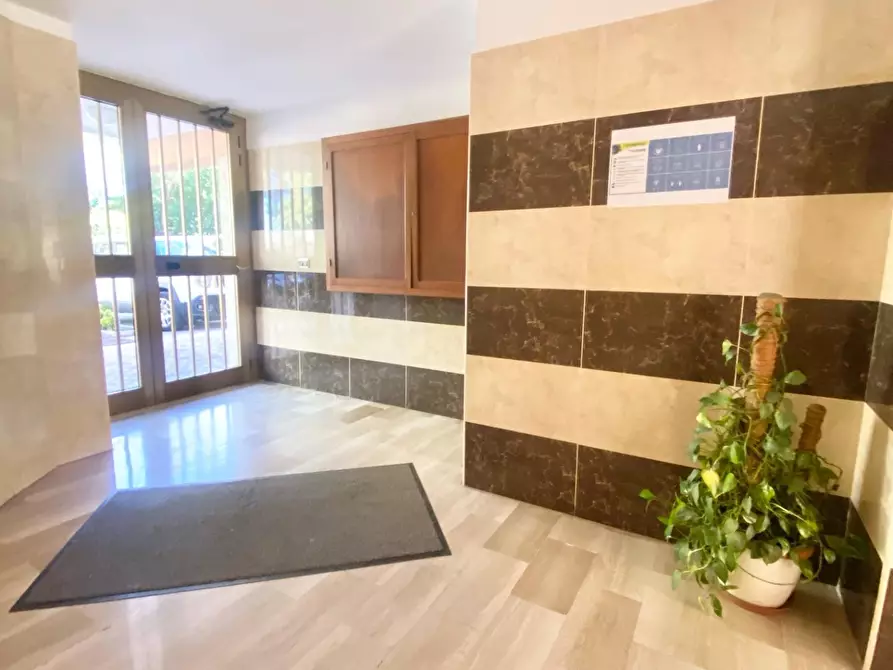 Immagine 22 di Appartamento in vendita  a Latina