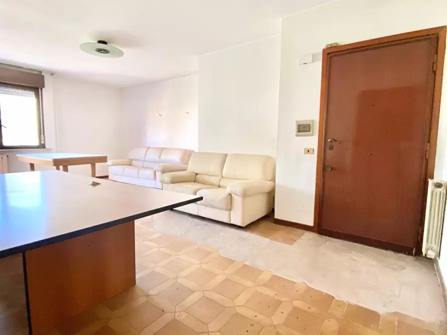 Immagine 15 di Appartamento in vendita  a Latina