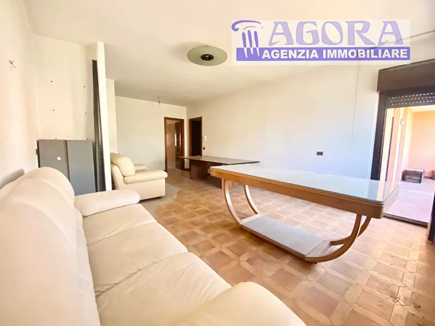 Immagine 9 di Appartamento in vendita  a Latina