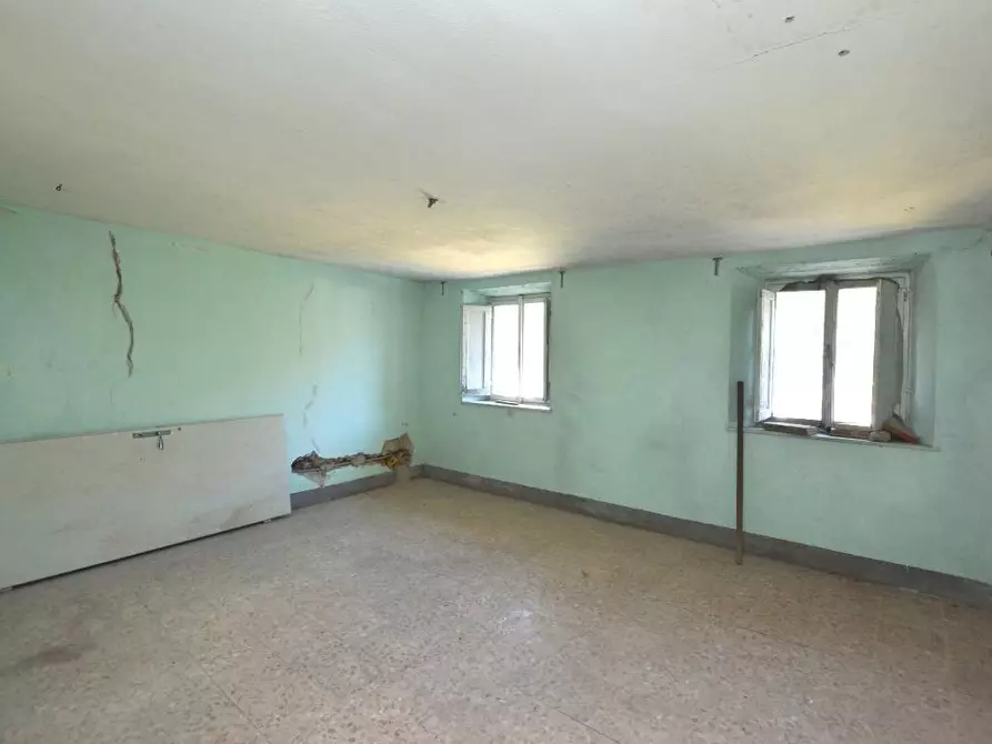 Immagine 14 di Porzione di casa in vendita  a Lucca