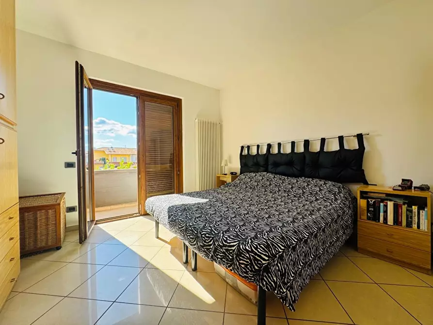 Immagine 18 di Mansarda in vendita  a Viareggio