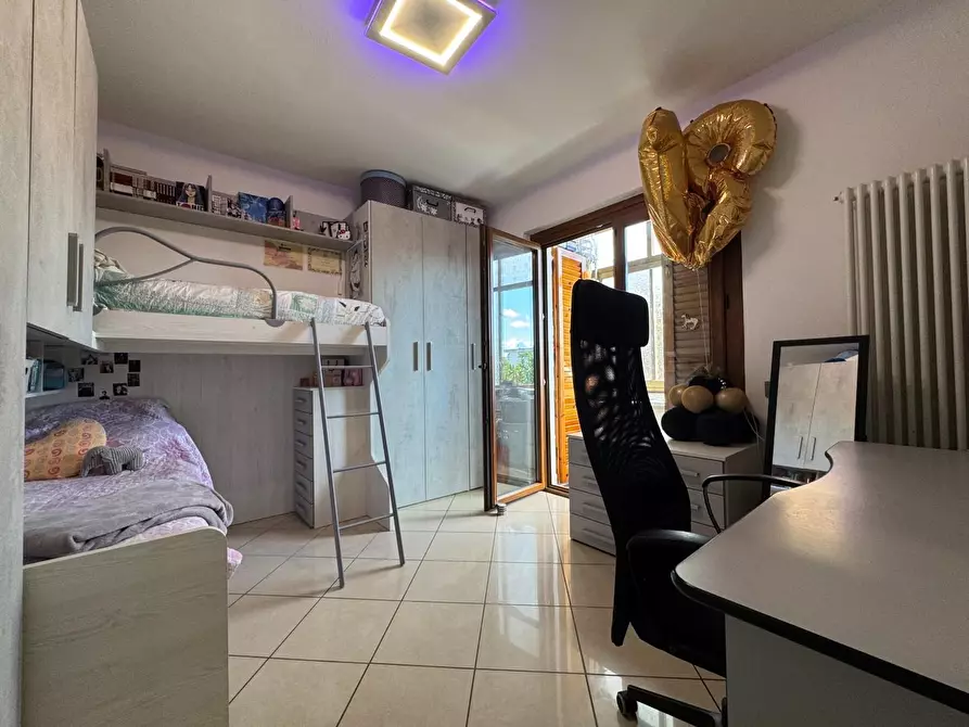 Immagine 25 di Mansarda in vendita  a Viareggio