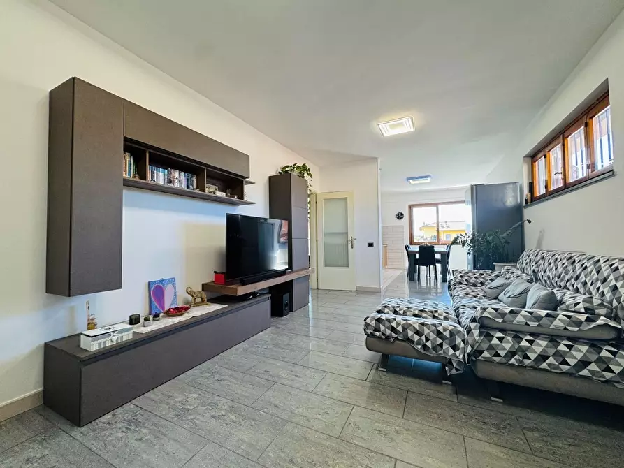 Immagine 43 di Mansarda in vendita  a Viareggio