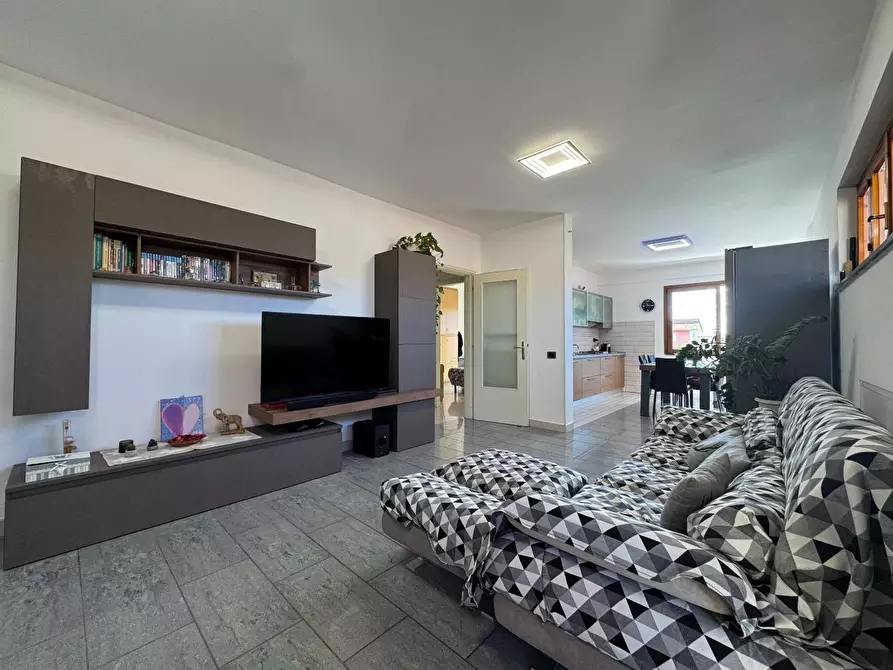 Immagine 4 di Mansarda in vendita  a Viareggio