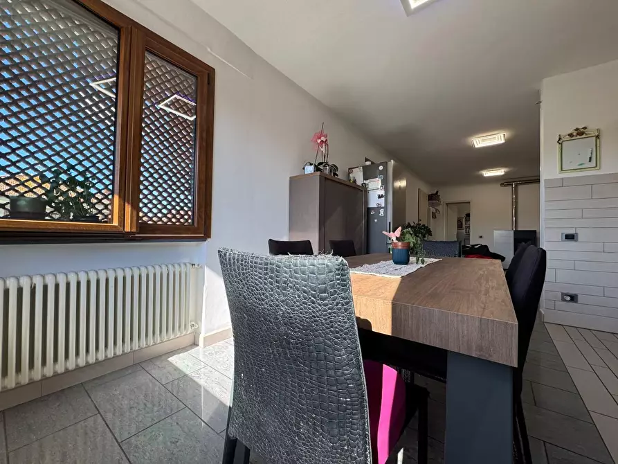 Immagine 41 di Mansarda in vendita  a Viareggio