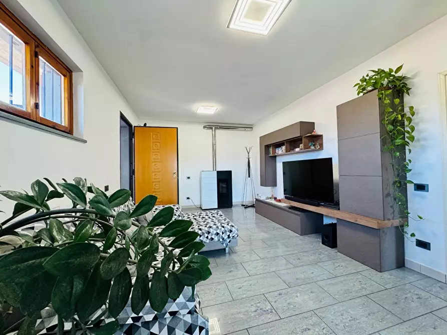 Immagine 42 di Mansarda in vendita  a Viareggio