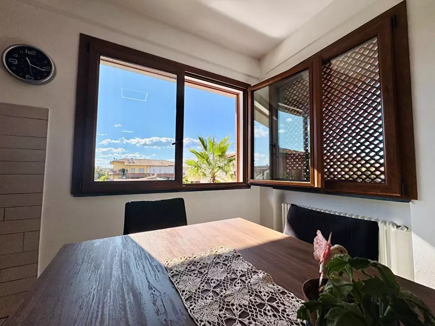 Immagine 13 di Mansarda in vendita  a Viareggio