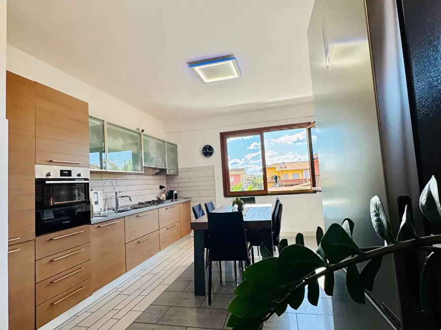 Immagine 15 di Mansarda in vendita  a Viareggio