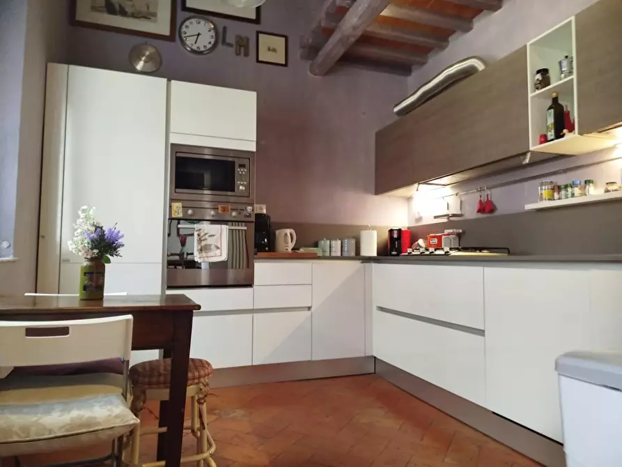 Immagine 12 di Appartamento in vendita  a Pisa