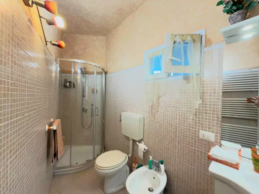 Immagine 27 di Terratetto in vendita  a Lucca