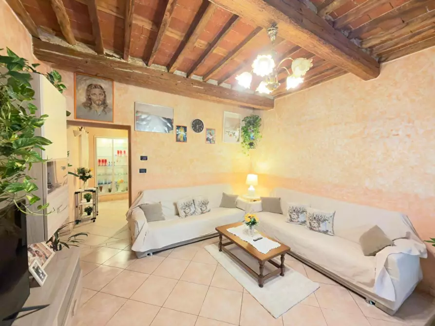 Immagine 4 di Terratetto in vendita  a Lucca