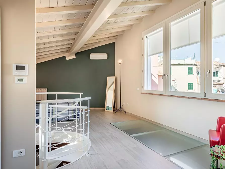 Immagine 11 di Casa indipendente in vendita  a Calcinaia