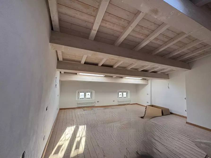 Immagine 47 di Appartamento in vendita  a Crespina Lorenzana