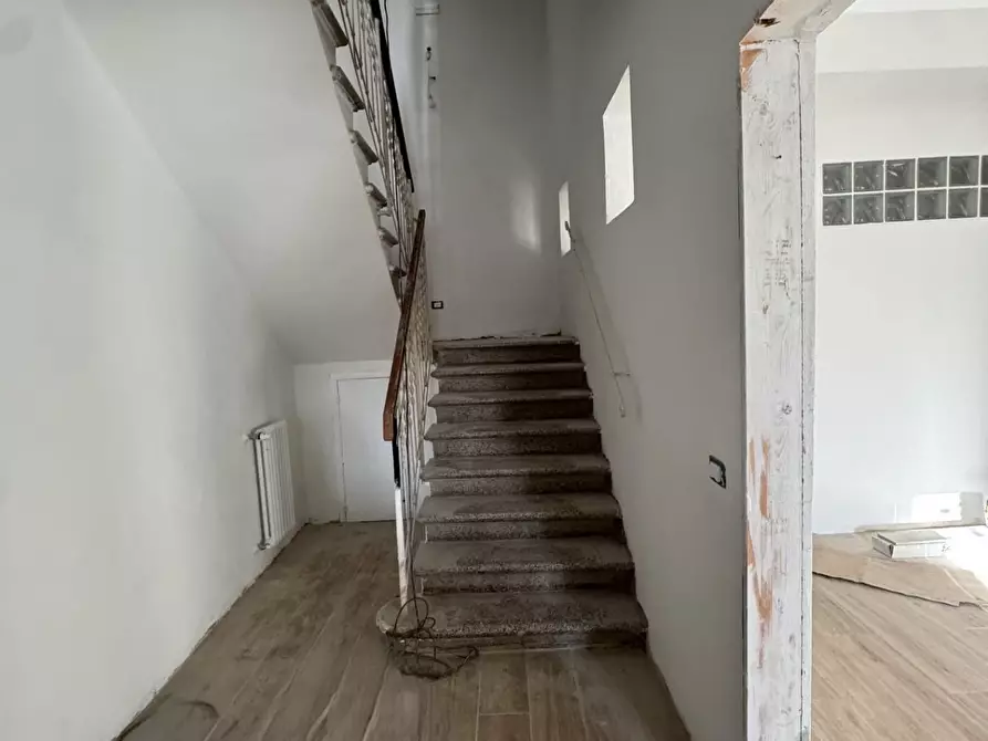 Immagine 28 di Appartamento in vendita  a Crespina Lorenzana