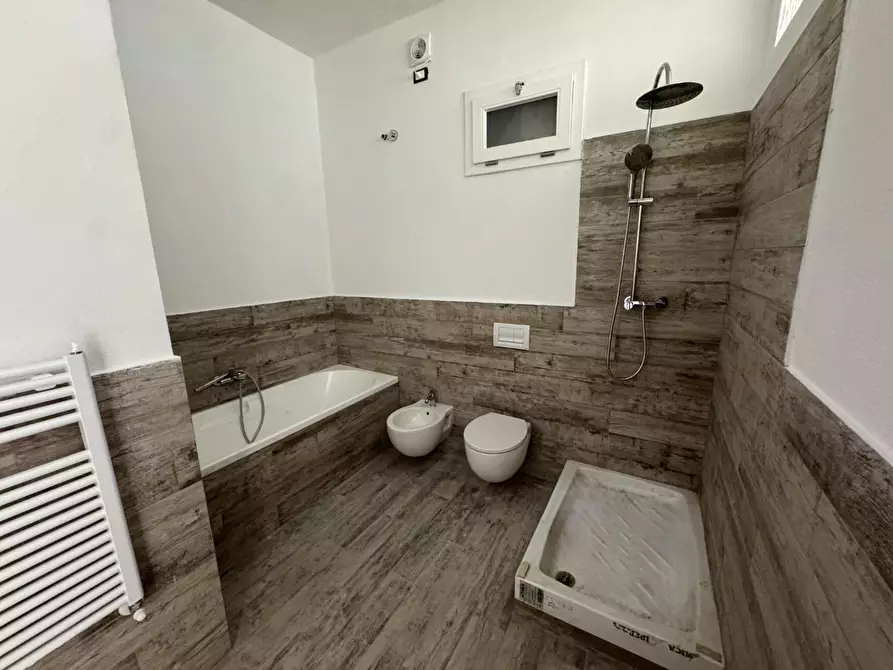 Immagine 16 di Appartamento in vendita  a Crespina Lorenzana