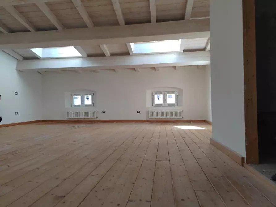 Immagine 63 di Appartamento in vendita  a Crespina Lorenzana