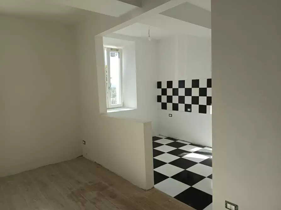 Immagine 10 di Appartamento in vendita  a Crespina Lorenzana