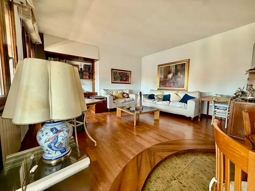 Immagine 4 di Appartamento in vendita  a Pontedera