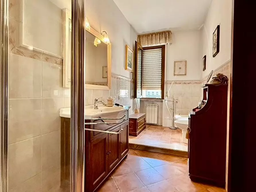 Immagine 17 di Appartamento in vendita  a Pontedera