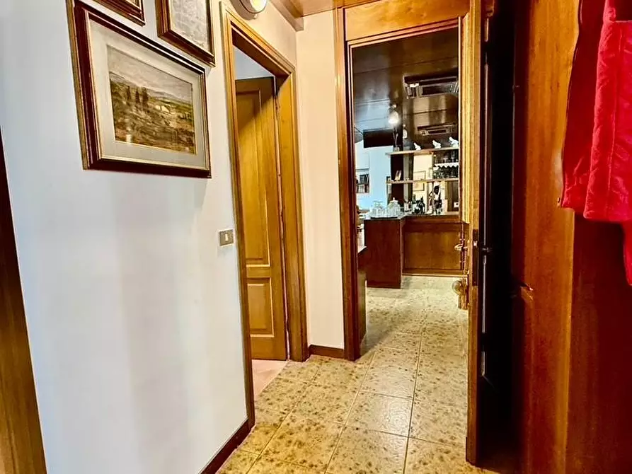 Immagine 12 di Appartamento in vendita  a Pontedera