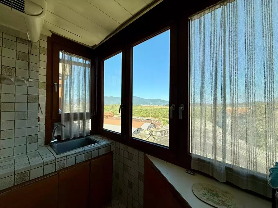 Immagine 10 di Appartamento in vendita  a Pontedera