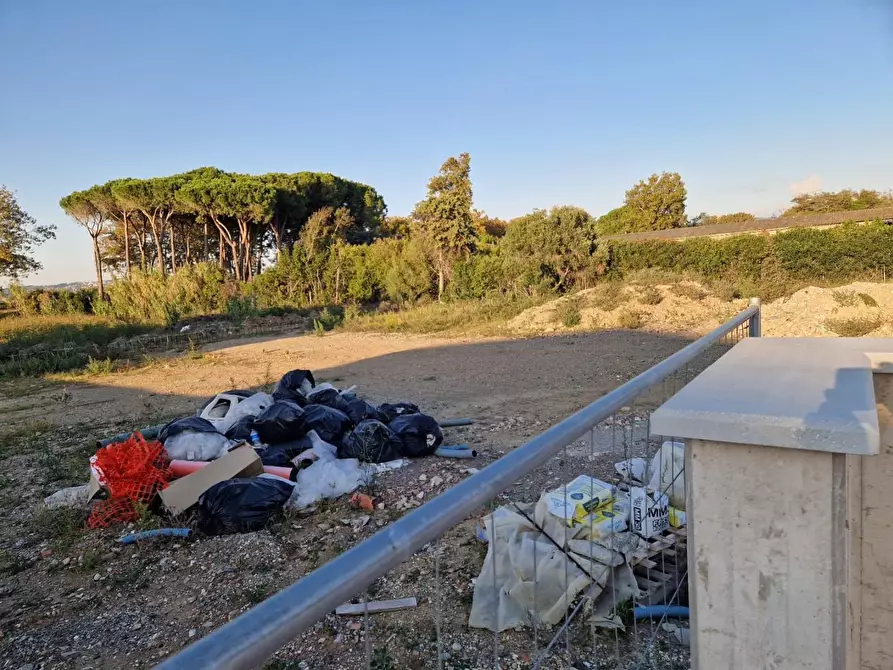 Immagine 4 di Terreno residenziale in vendita  a Rosignano Marittimo
