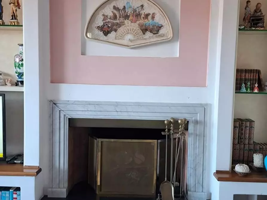 Immagine 8 di Mansarda in vendita  a Carrara