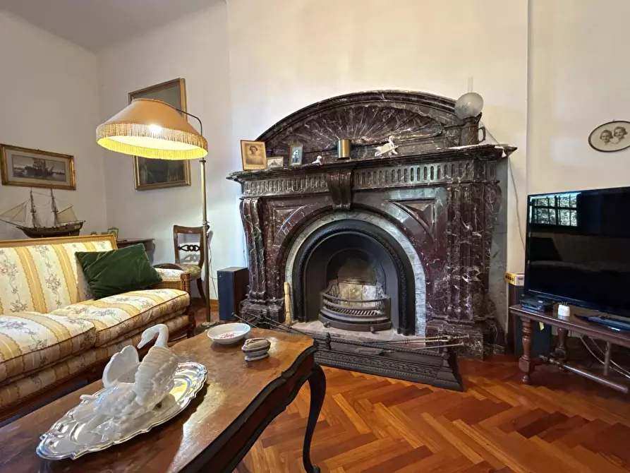 Immagine 21 di Villa in vendita  a Crespina Lorenzana