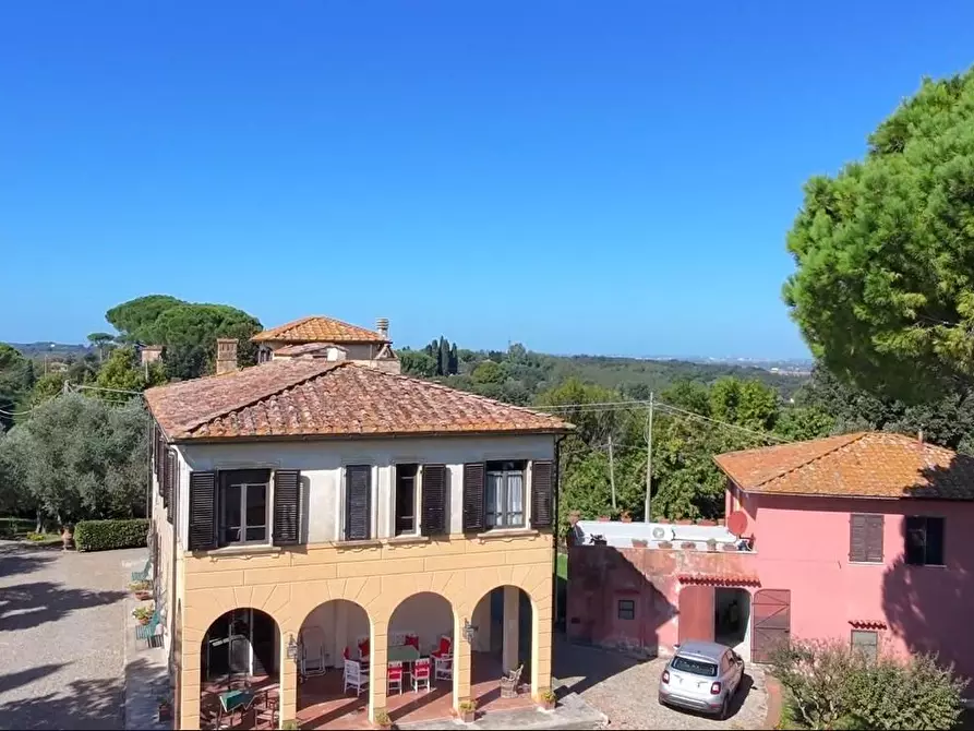 Immagine 9 di Villa in vendita  a Crespina Lorenzana