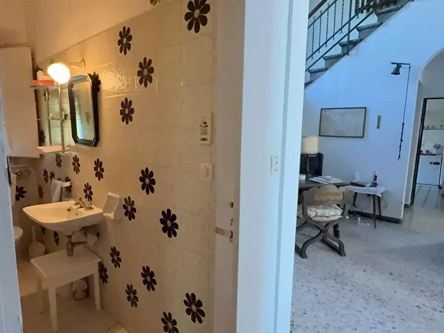 Immagine 32 di Villa in vendita  a Crespina Lorenzana