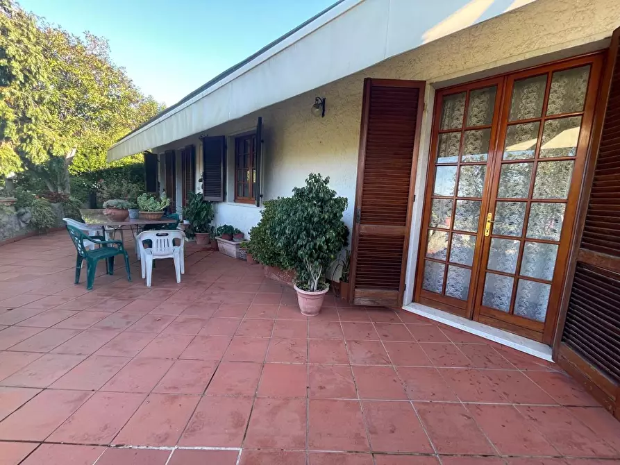 Immagine 21 di Casa bifamiliare in vendita  a Carrara