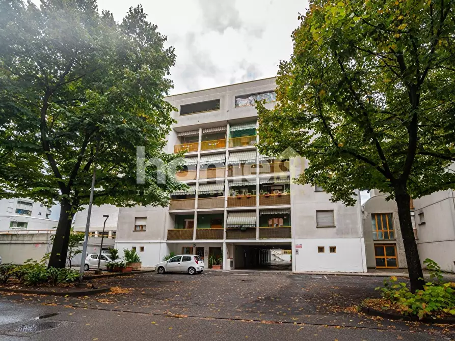 Immagine 26 di Appartamento in vendita  a Reggio Nell'emilia