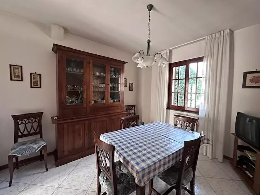 Immagine 13 di Casa trifamiliare in vendita  a Buti