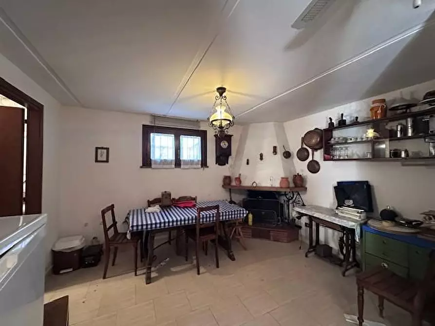 Immagine 28 di Casa trifamiliare in vendita  a Buti