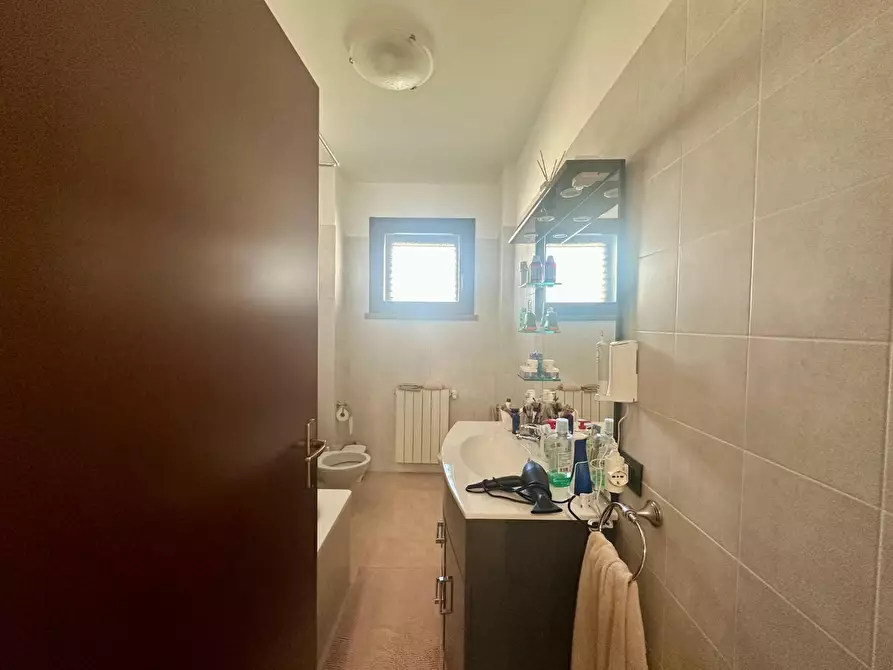 Immagine 11 di Villetta a schiera in vendita  a Porcari