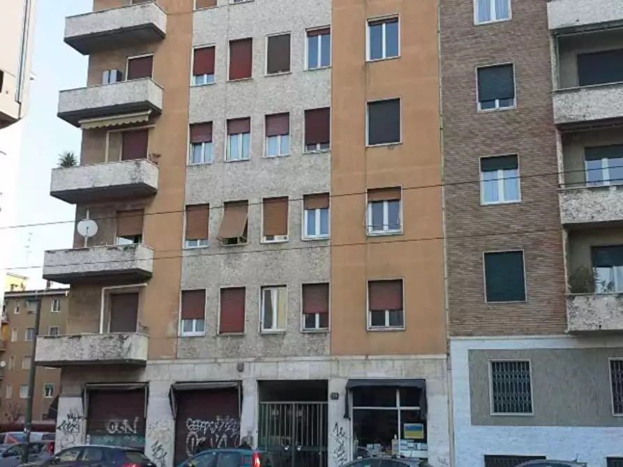 Immagine 12 di Appartamento in vendita  a Milano