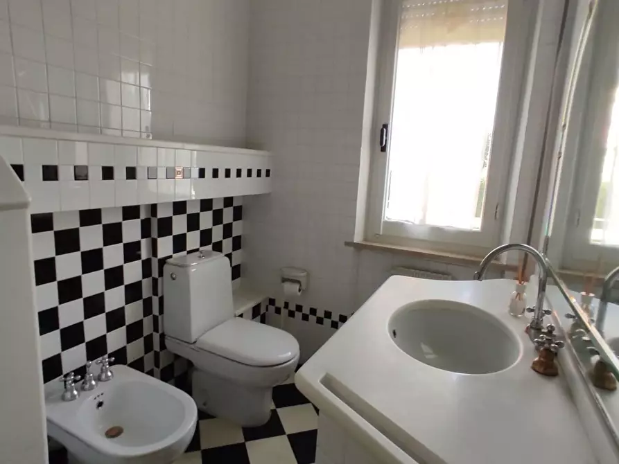 Immagine 22 di Appartamento in vendita  a Castelnuovo Magra