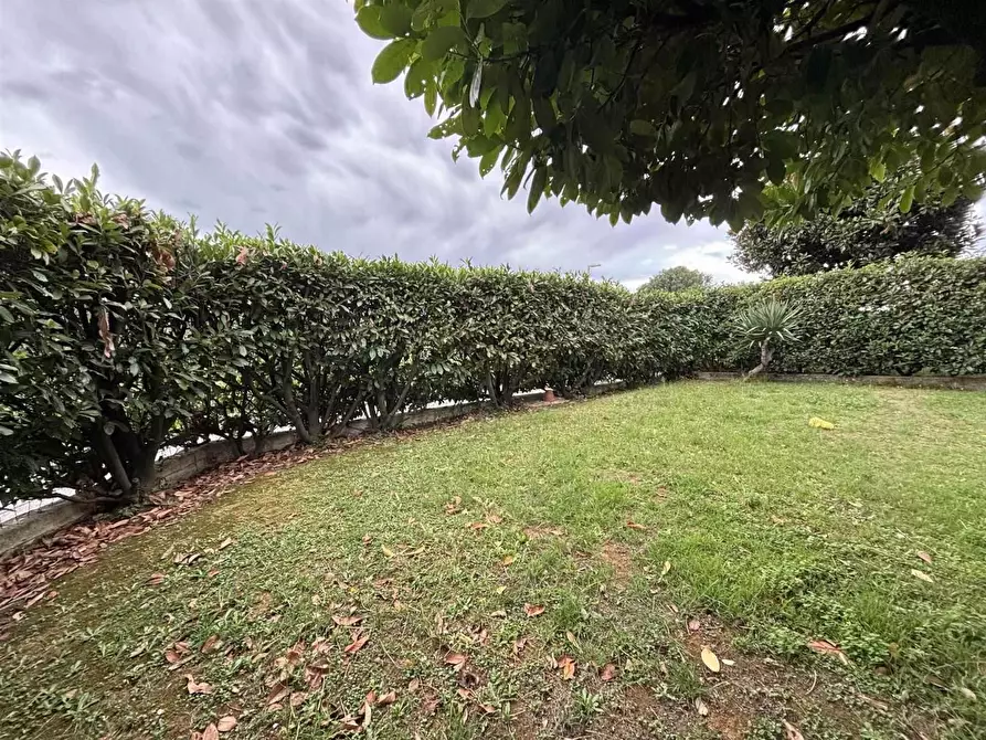 Immagine 1 di Appartamento in vendita  a Castelnuovo Magra